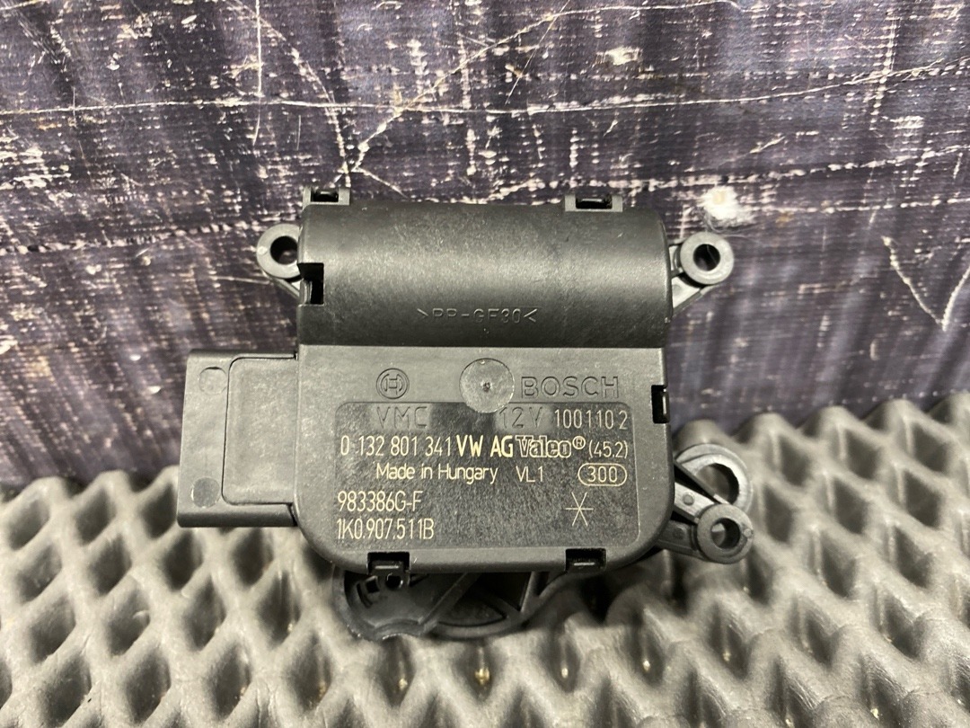 Мотор заслонки печки, 1470 рублей, Красноярск