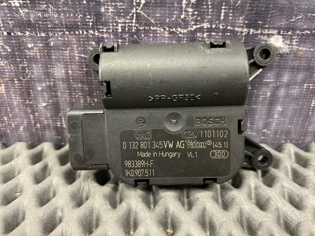 Мотор заслонки печки, 1470 рублей, Красноярск