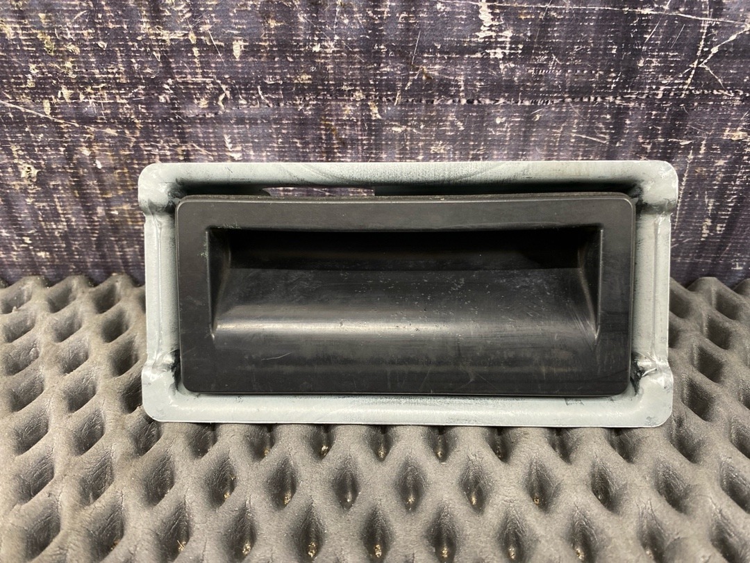 Кнопка открывания багажника, 1860 рублей, Красноярск