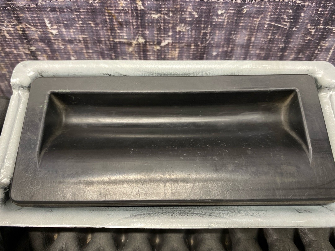 Кнопка открывания багажника, 1860 рублей, Красноярск