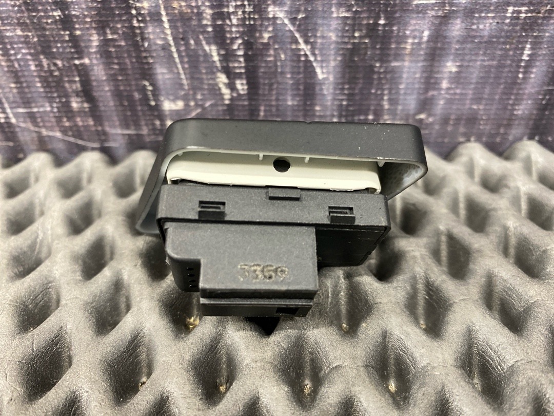 Кнопка центрального замка, 540 рублей, Красноярск