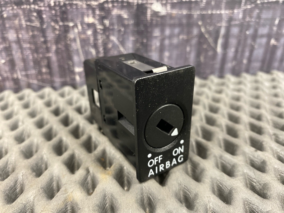 Кнопка салона, 630 рублей, Красноярск