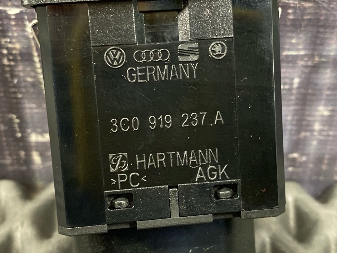 Кнопка салона, 630 рублей, Красноярск