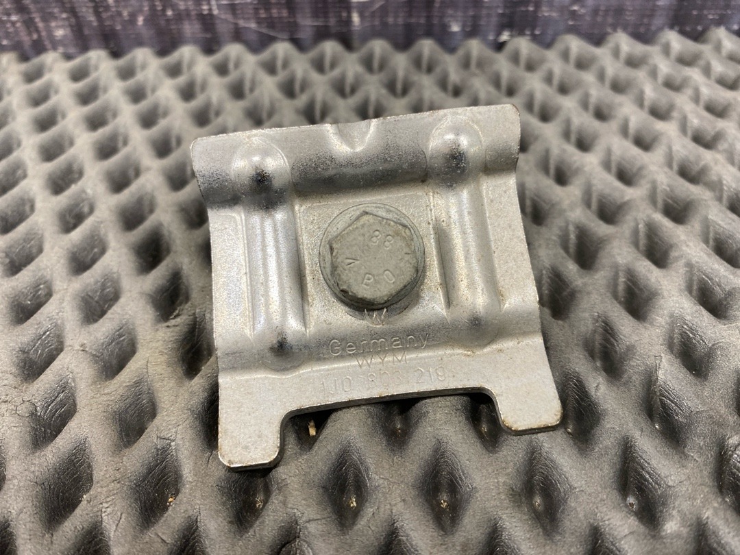 Крепление аккумулятора, 910 рублей, Красноярск