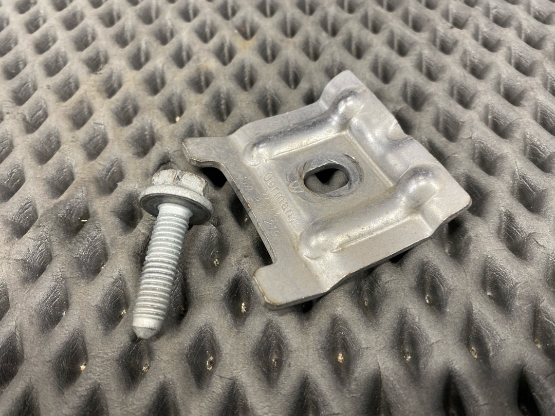 Крепление аккумулятора, 910 рублей, Красноярск