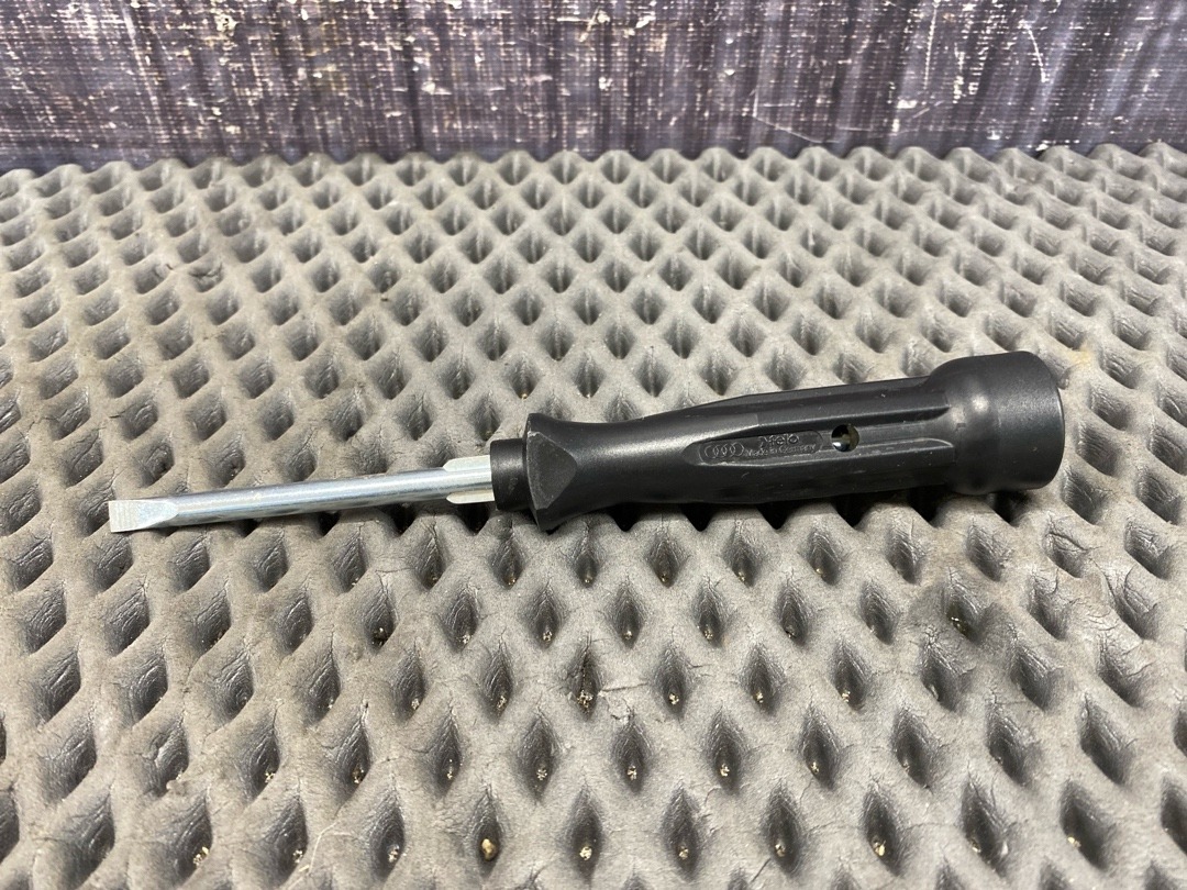 Отвертка, 720 рублей, Красноярск