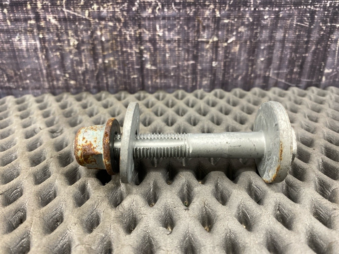 Болт развальный, 710 рублей, Красноярск