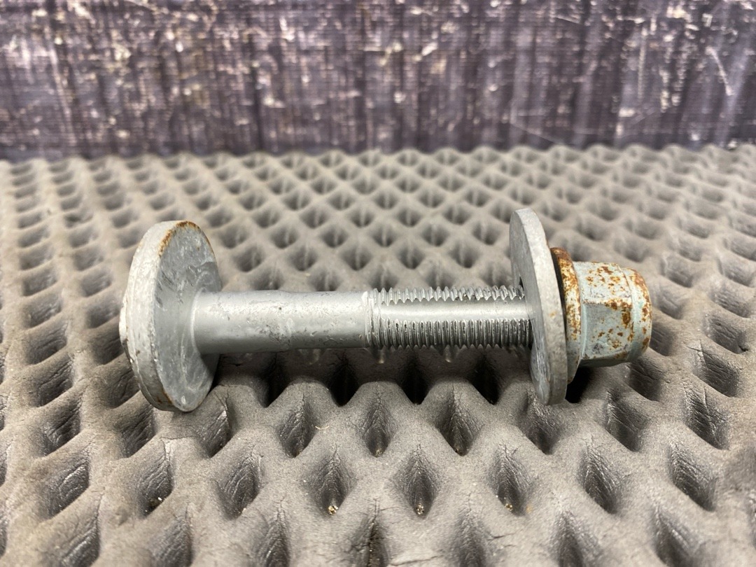 Болт развальный, 710 рублей, Красноярск