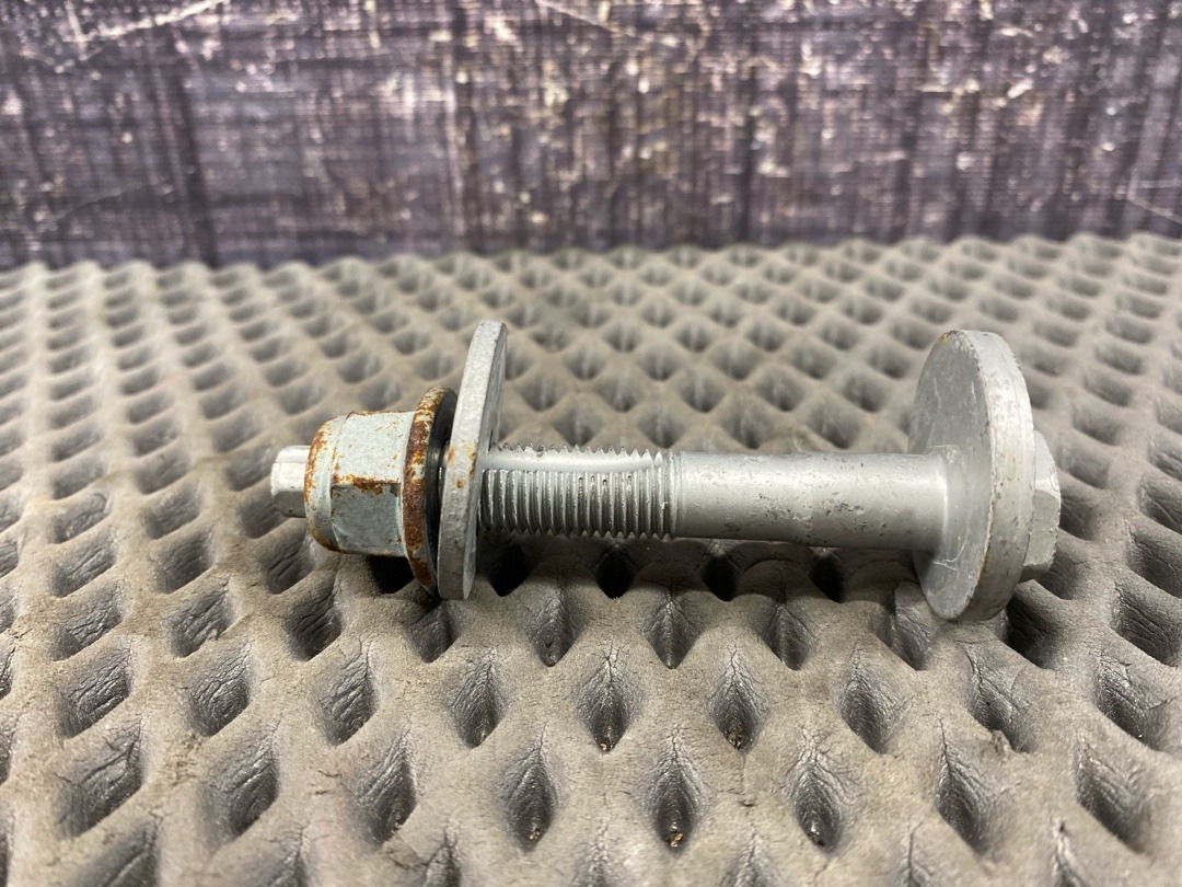 Болт развальный, 710 рублей, Красноярск