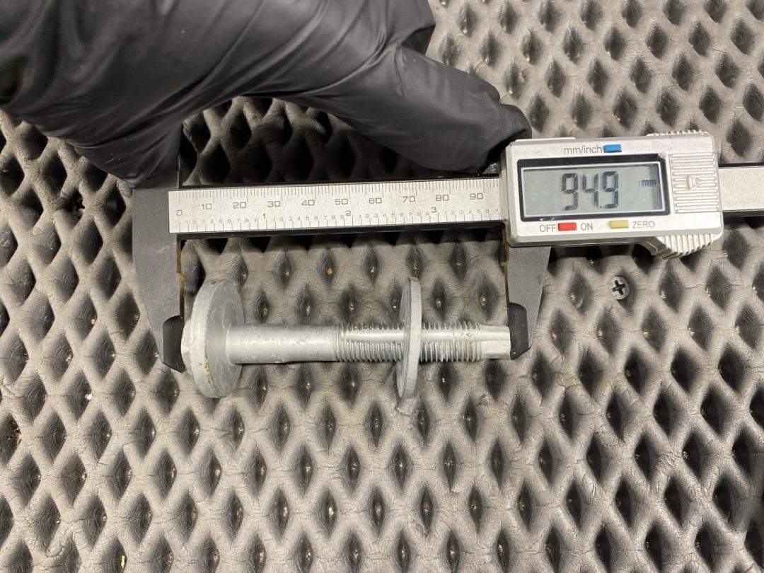 Болт развальный, 710 рублей, Красноярск