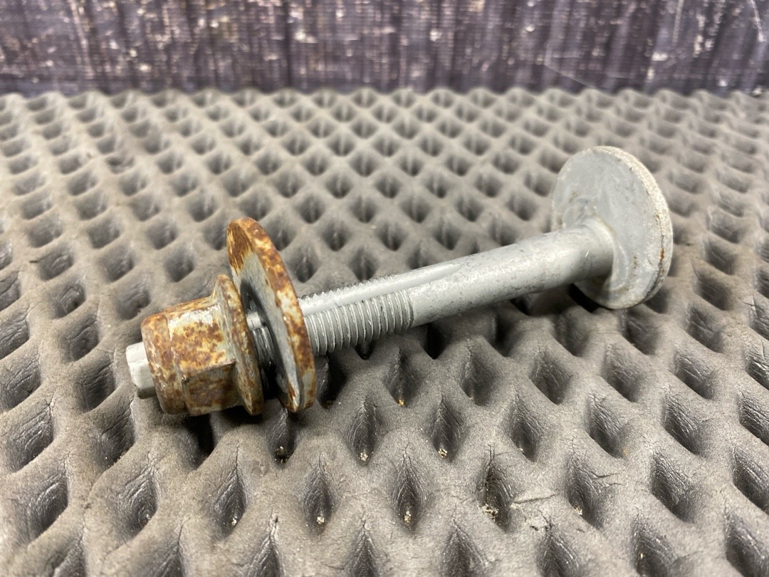 Болт развальный, 710 рублей, Красноярск