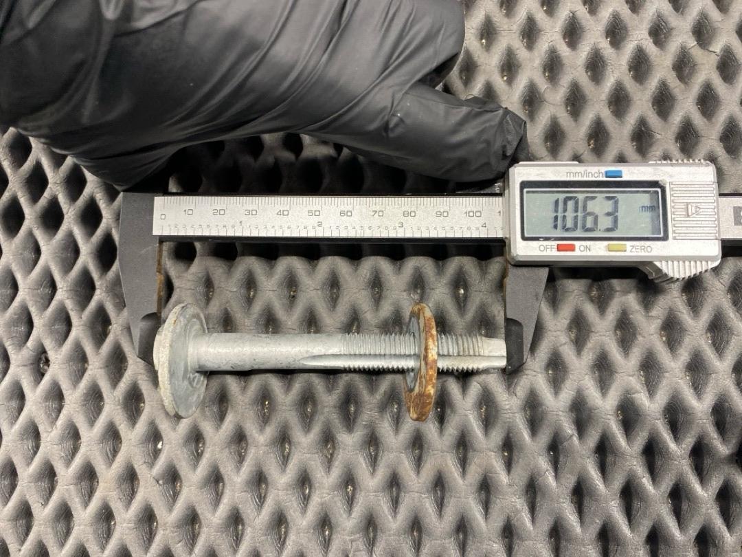 Болт развальный, 710 рублей, Красноярск