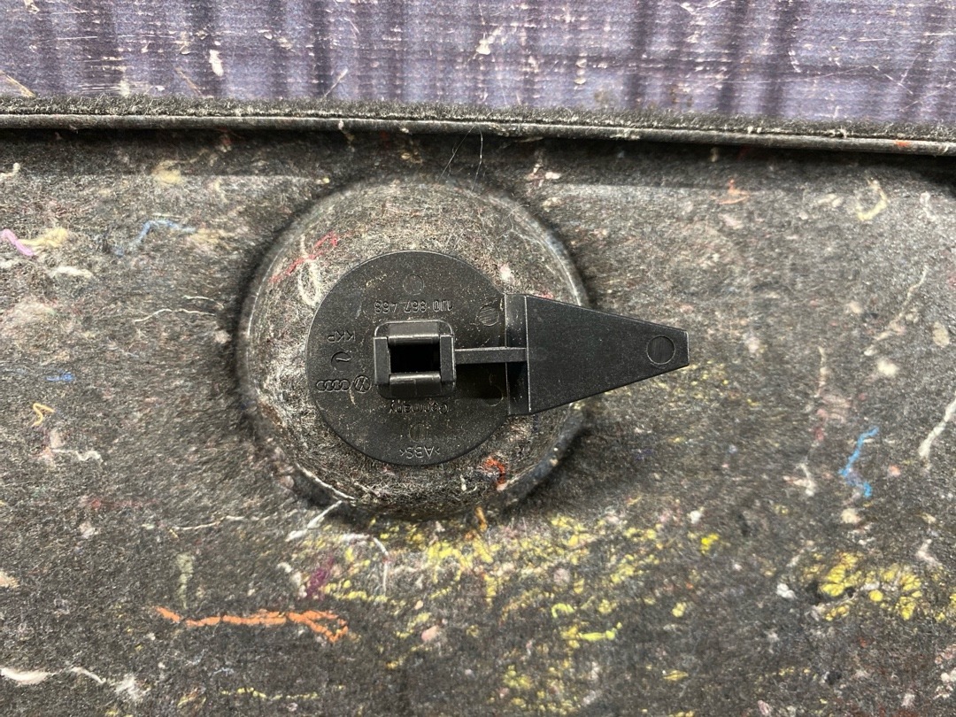 Обшивка багажника, 760 рублей, Красноярск