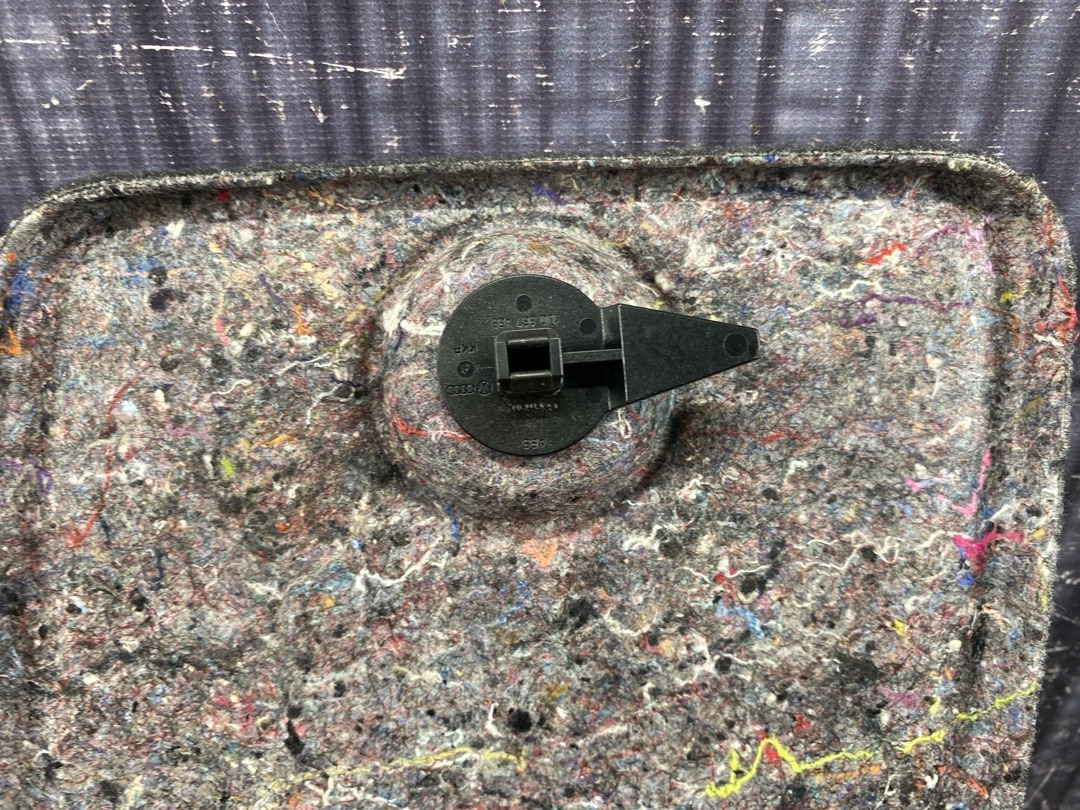 Обшивка багажника, 760 рублей, Красноярск