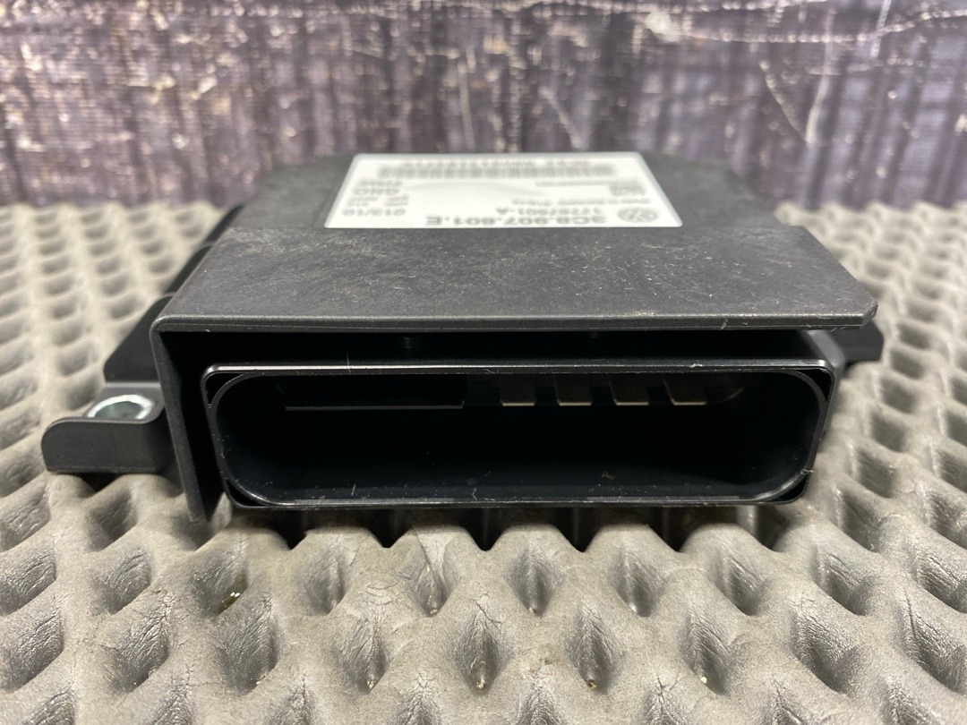 Блок управления парковочным тормозом, 3860 рублей, Красноярск