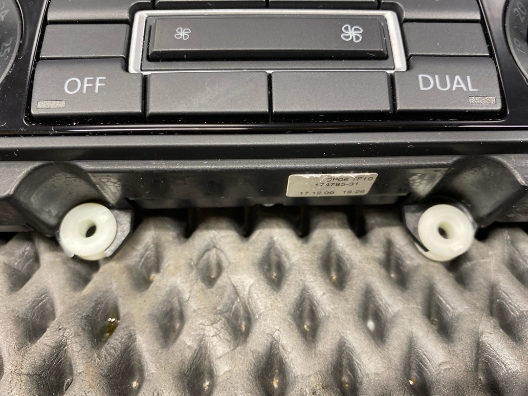 Блок управления климат-контролем, 3520 рублей, Красноярск