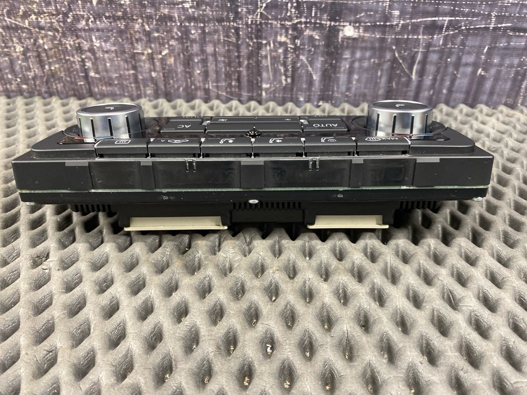 Блок управления климат-контролем, 3520 рублей, Красноярск