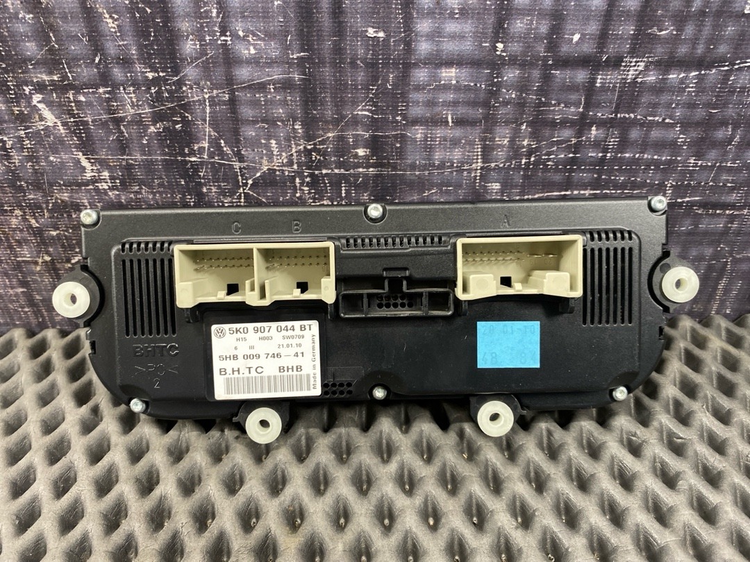 Блок управления климат-контролем, 3520 рублей, Красноярск