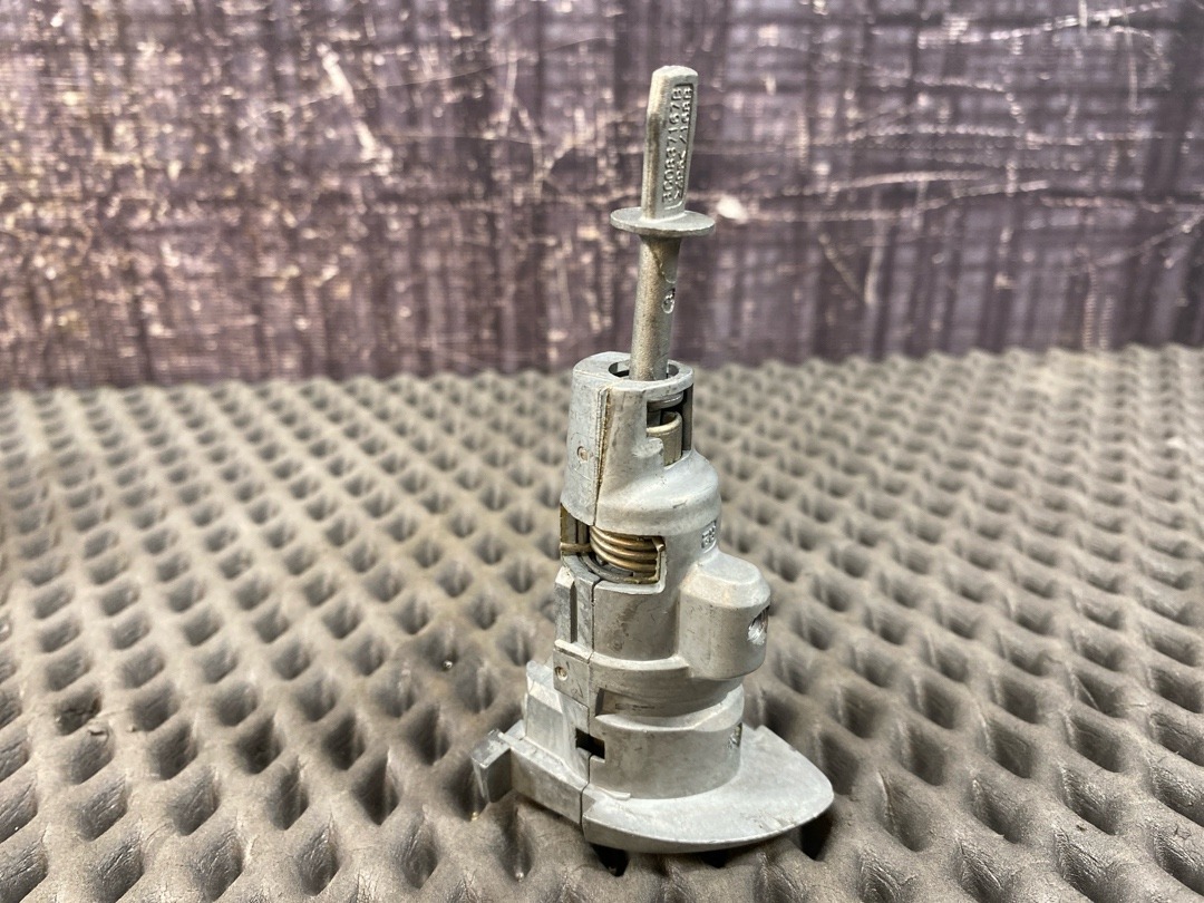 Комплект замков с ключом, 5610 рублей, Красноярск