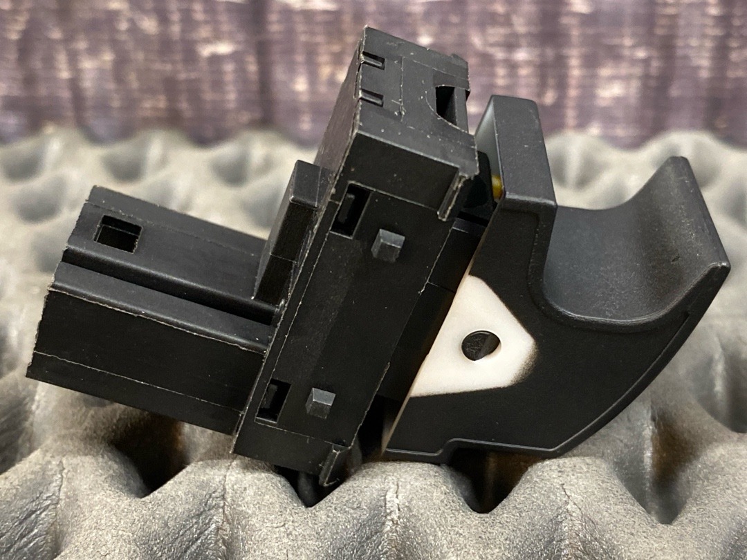 Кнопка стеклоподъемника, 730 рублей, Красноярск