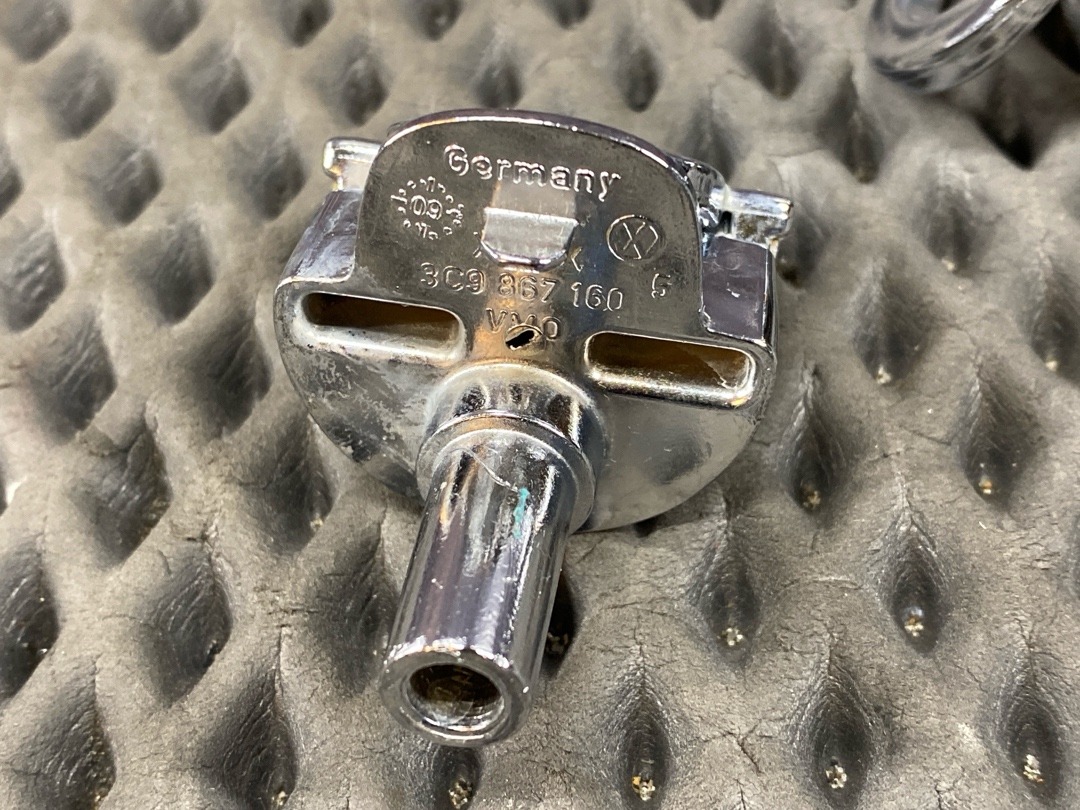 Петля багажника, 540 рублей, Красноярск