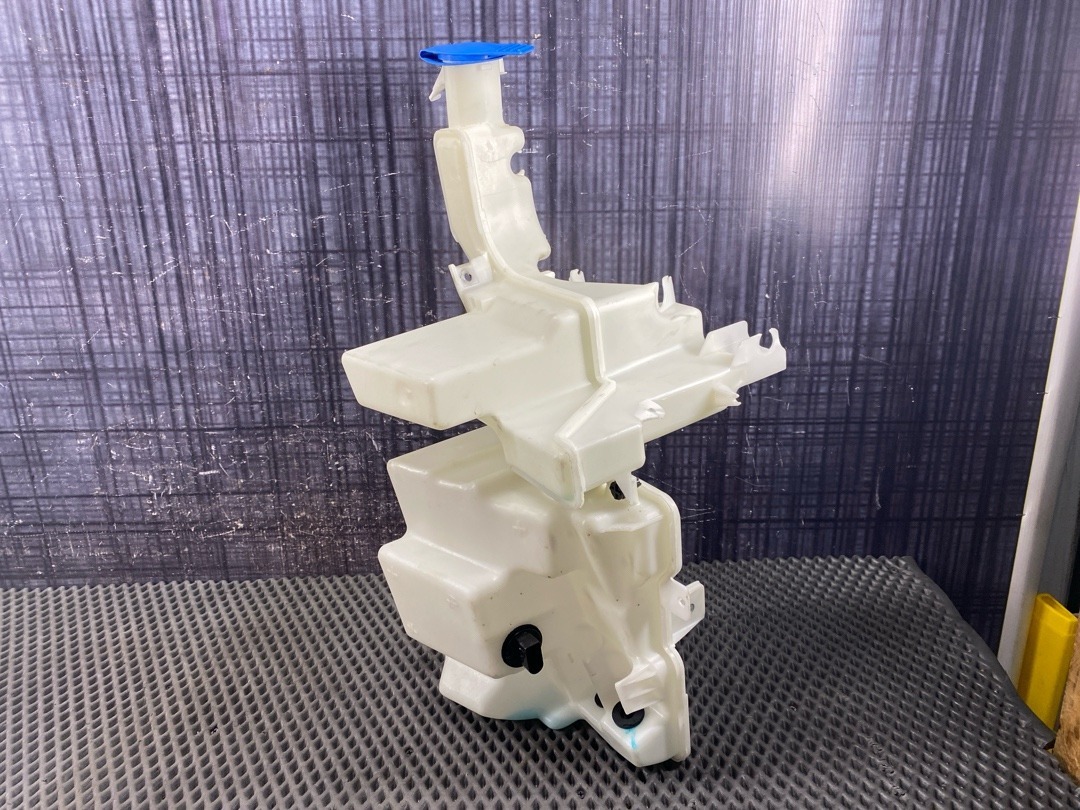 Бачок омывателя, 3370 рублей, Красноярск