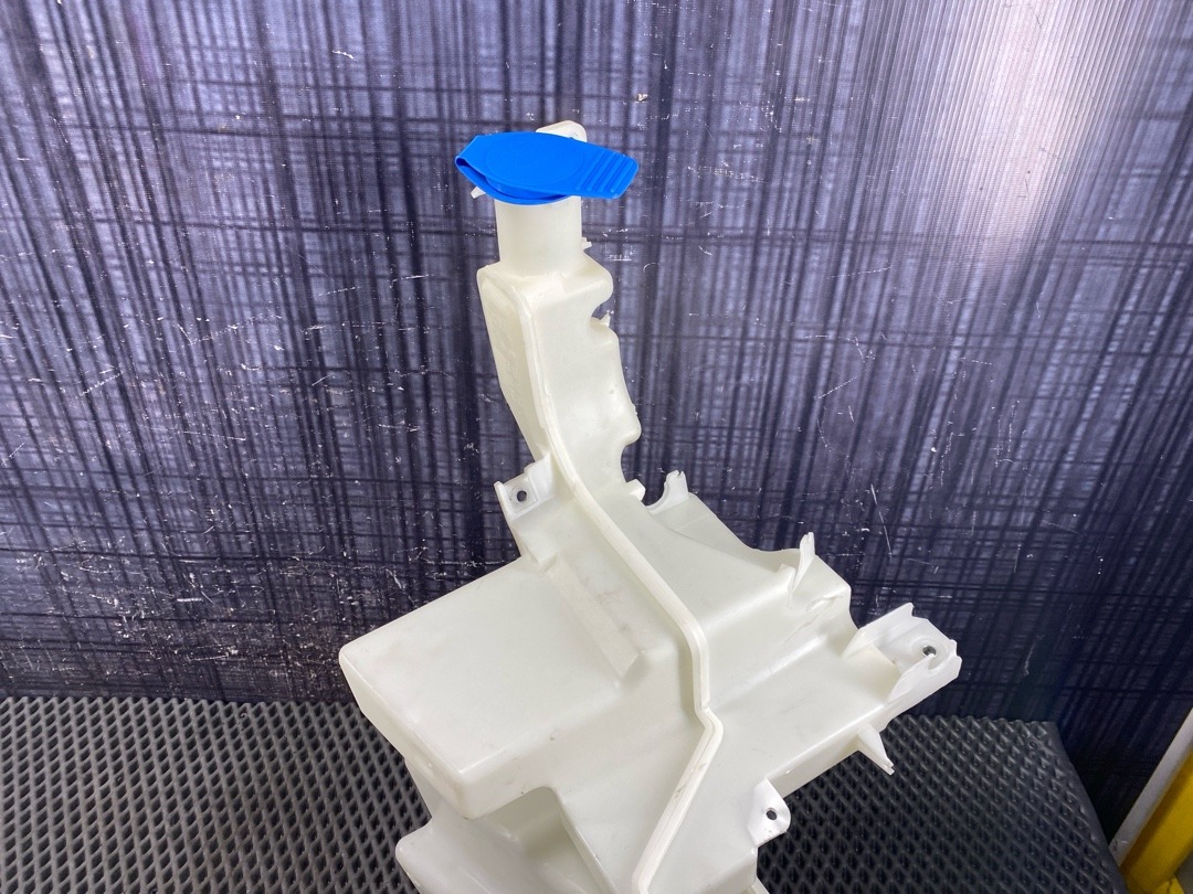 Бачок омывателя, 3370 рублей, Красноярск