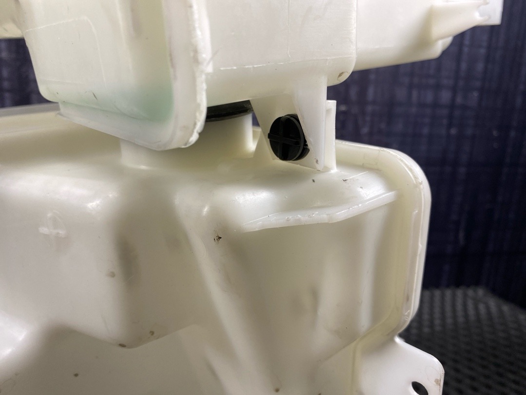 Бачок омывателя, 3370 рублей, Красноярск