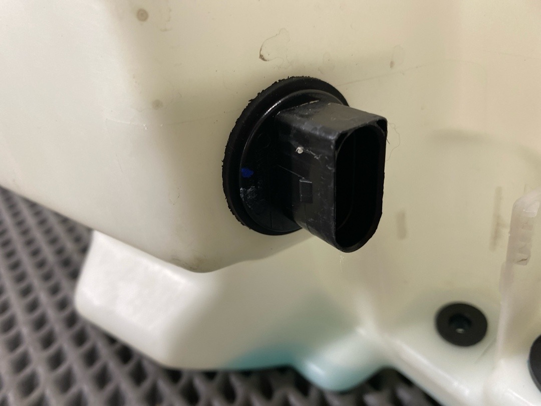 Бачок омывателя, 3370 рублей, Красноярск