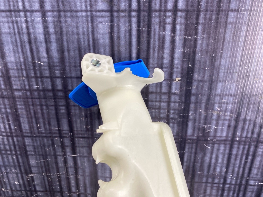 Бачок омывателя, 3370 рублей, Красноярск