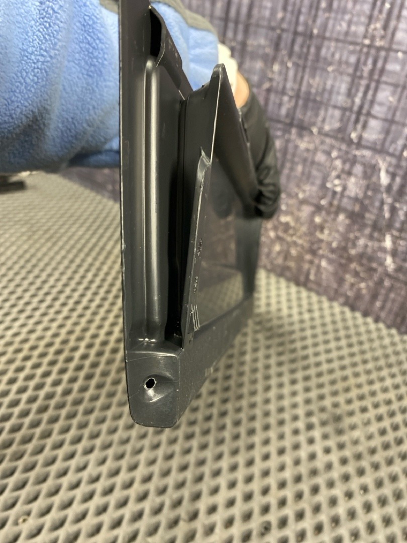 Пластик багажника, 510 рублей, Красноярск