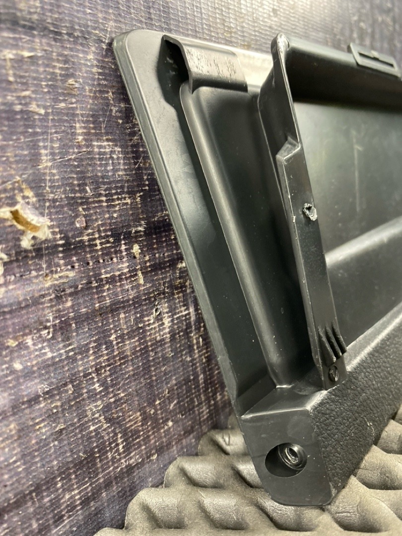 Пластик багажника, 510 рублей, Красноярск