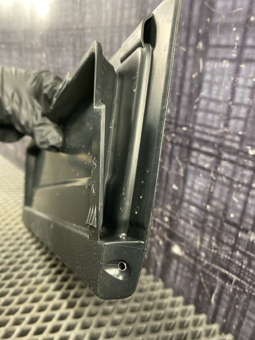 Пластик багажника, 510 рублей, Красноярск