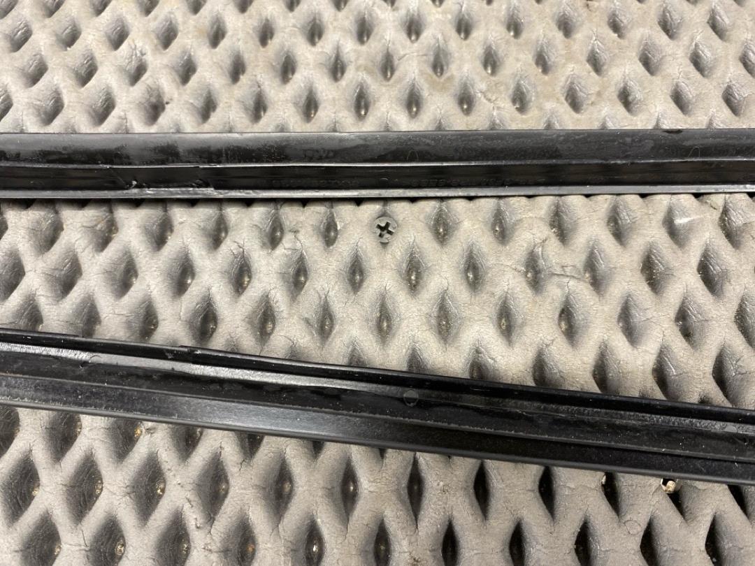 Молдинг лобового стекла, 1510 рублей, Красноярск