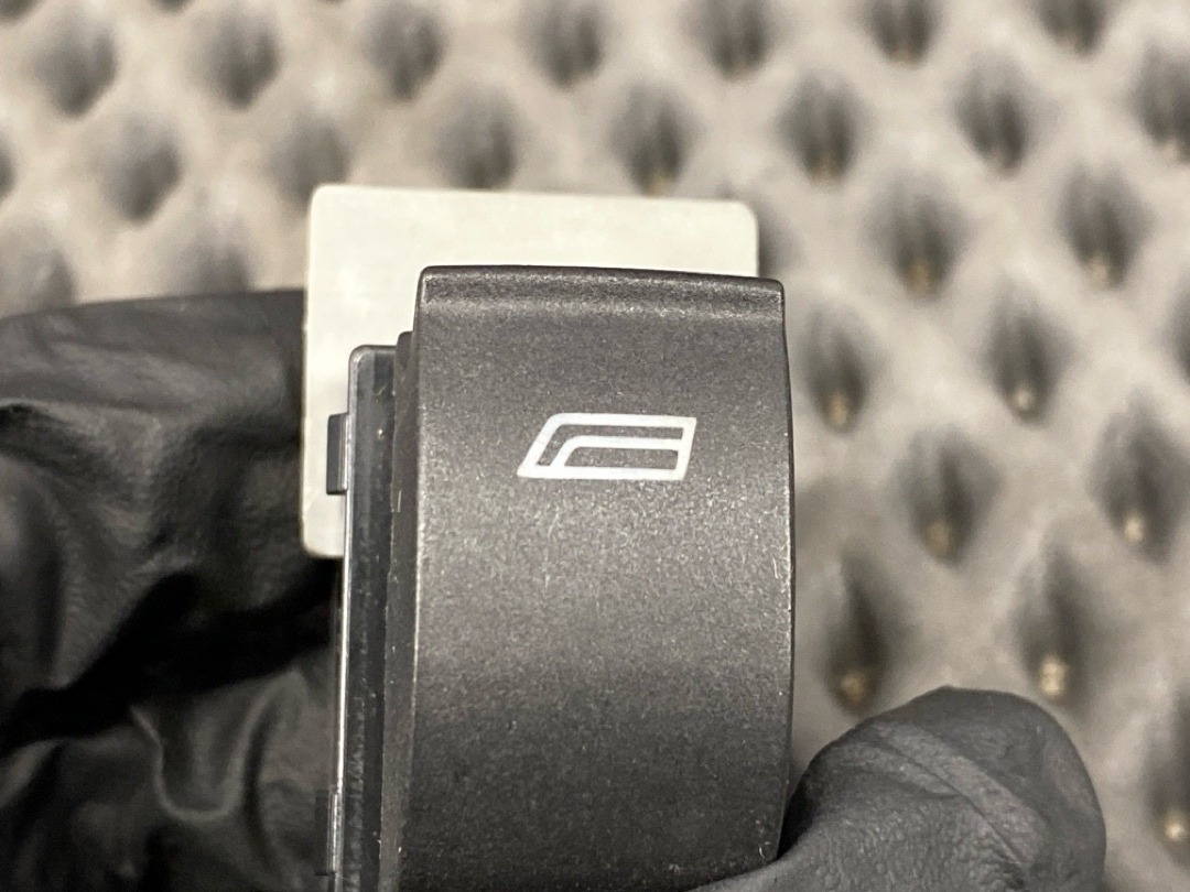 Кнопка стеклоподъемника, 342 рублей, Красноярск