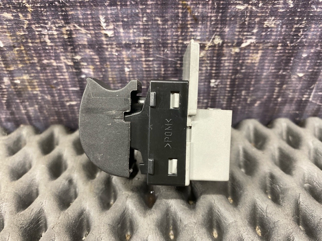 Кнопка стеклоподъемника, 342 рублей, Красноярск