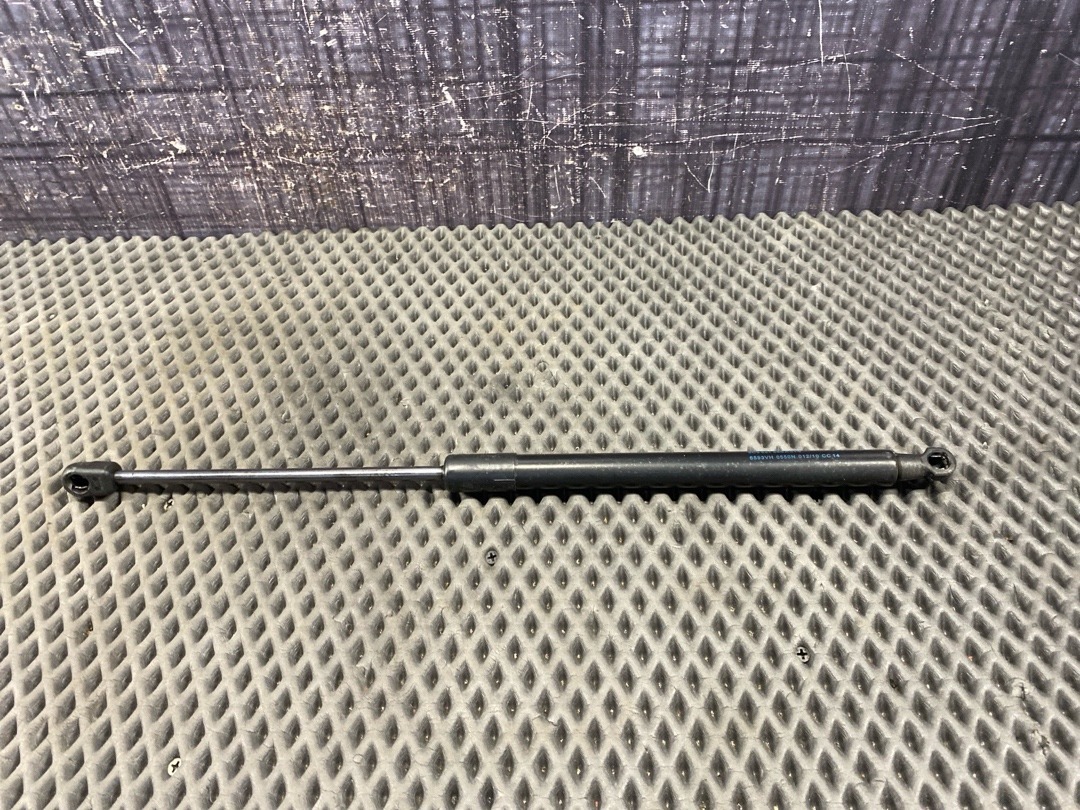 Амортизатор багажника, 880 рублей, Красноярск