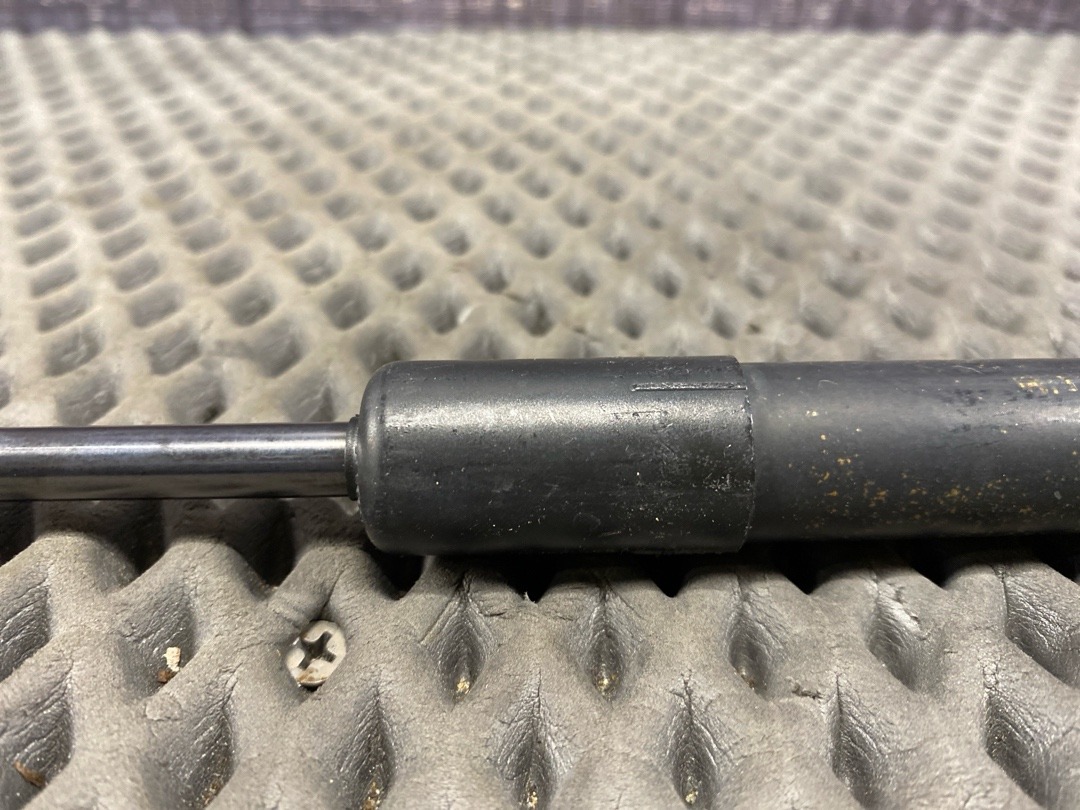 Амортизатор багажника, 880 рублей, Красноярск