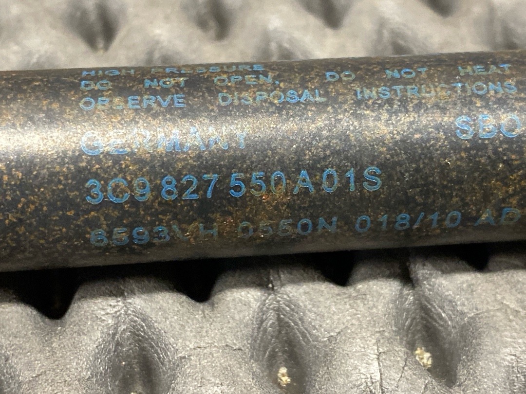 Амортизатор багажника, 880 рублей, Красноярск