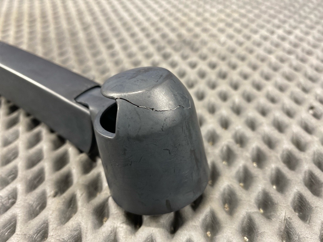 Дворник, 1720 рублей, Красноярск