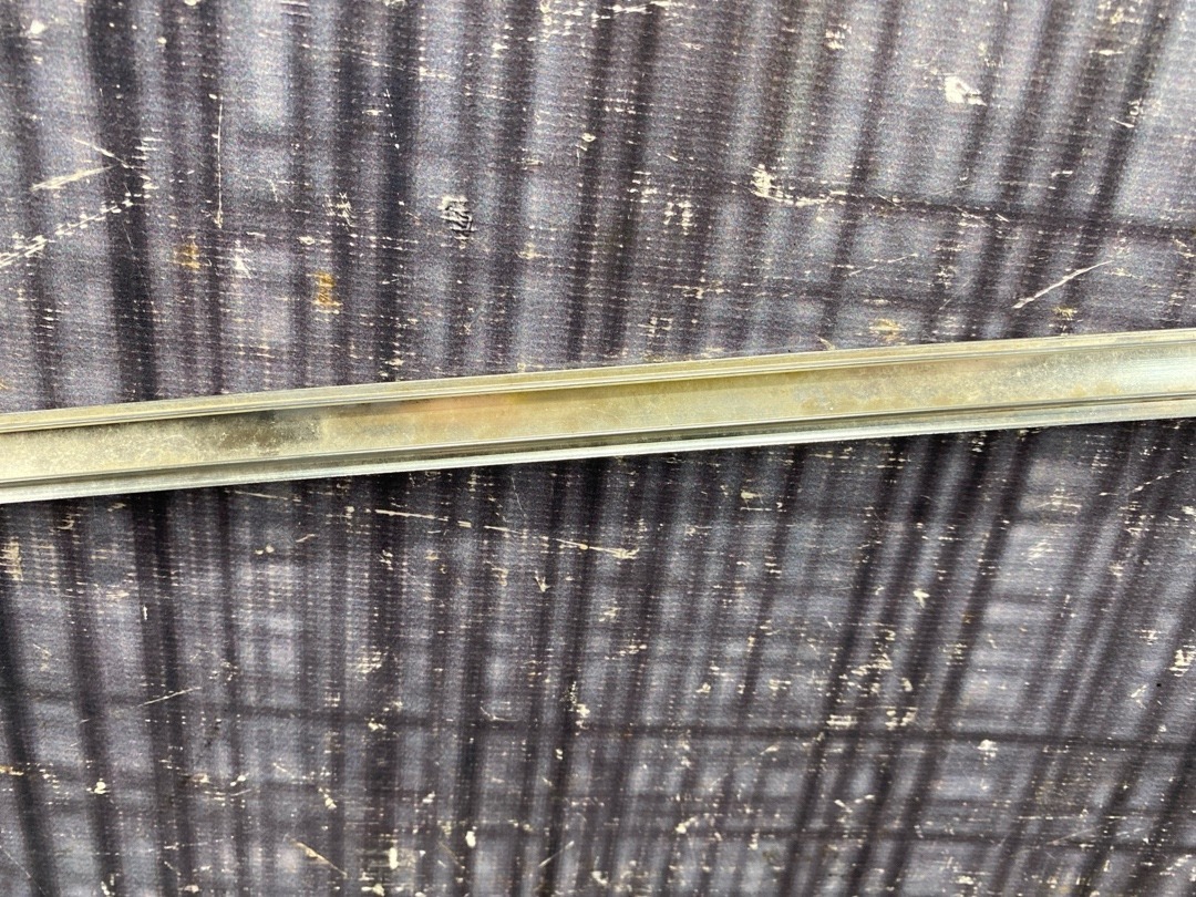 Молдинг стекла, 1130 рублей, Красноярск