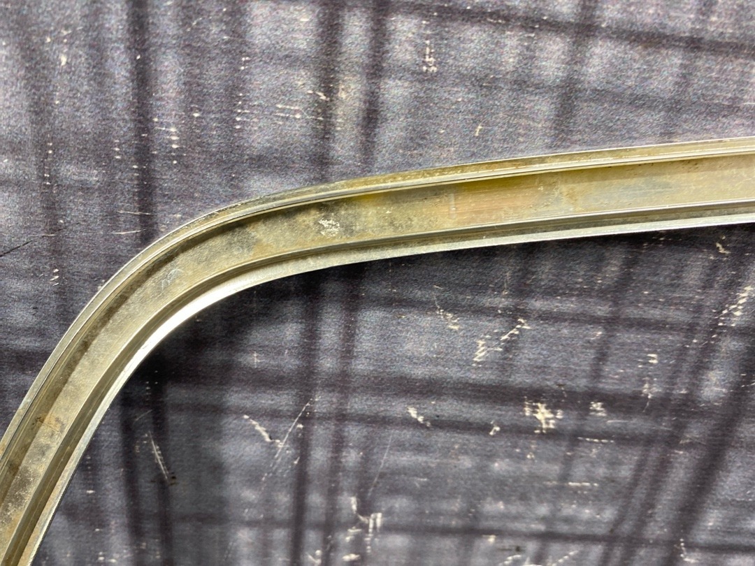 Молдинг стекла, 1130 рублей, Красноярск