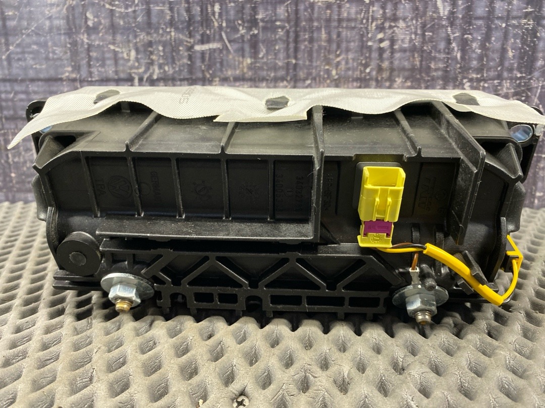 Подушка безопасности, 3460 рублей, Красноярск