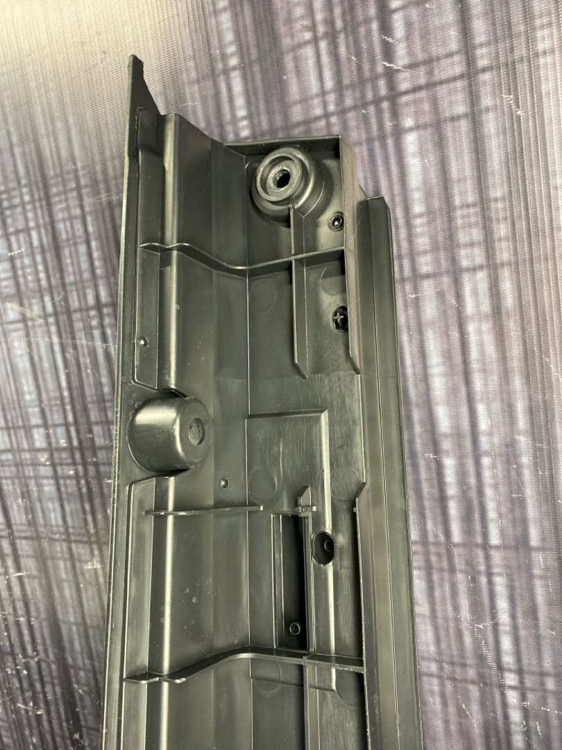 Пластик багажника, 740 рублей, Красноярск