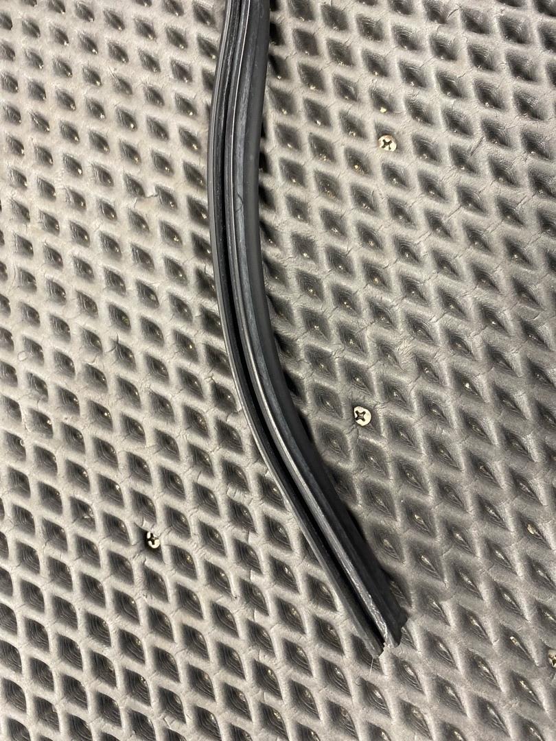 Подкапотный уплотнитель, 920 рублей, Красноярск