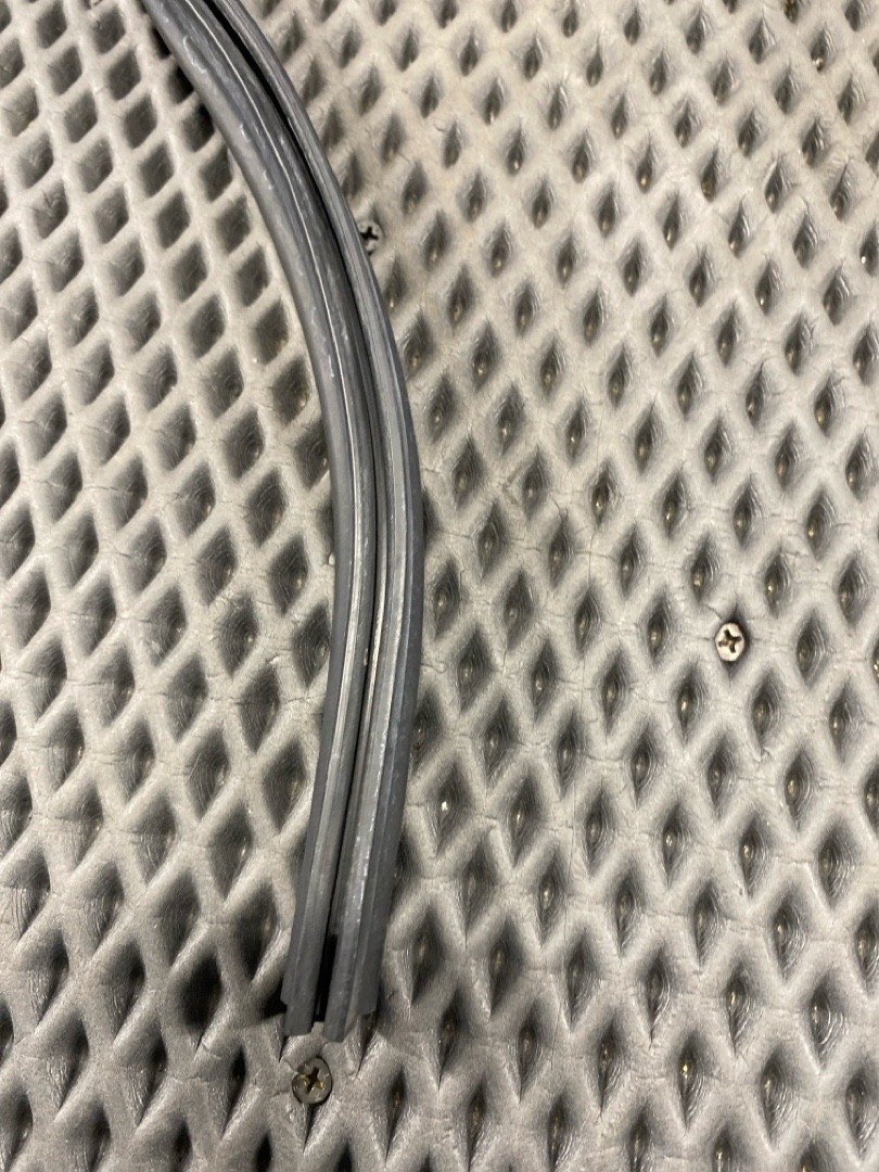 Подкапотный уплотнитель, 920 рублей, Красноярск