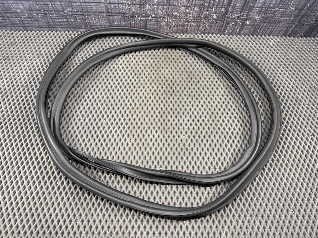 Уплотнитель крышки багажника, 1040 рублей, Красноярск