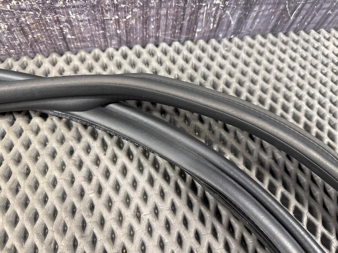 Уплотнитель крышки багажника, 1040 рублей, Красноярск