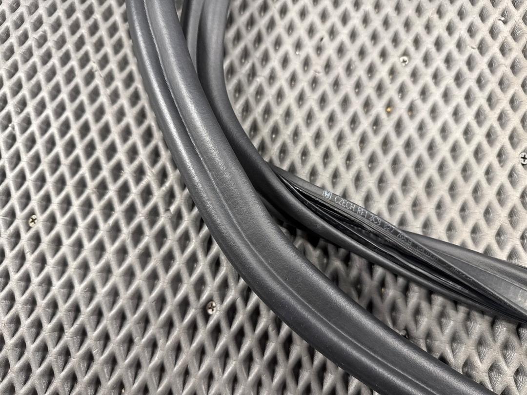 Уплотнитель крышки багажника, 1040 рублей, Красноярск