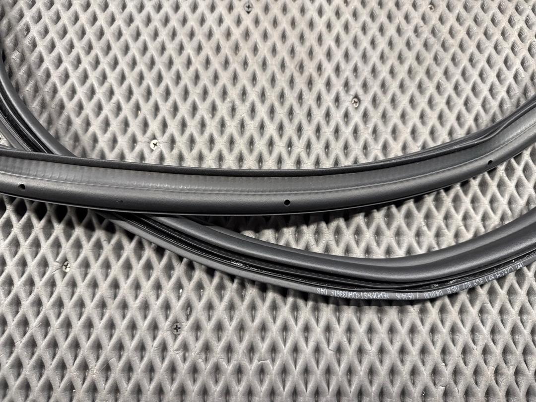 Уплотнитель крышки багажника, 1040 рублей, Красноярск